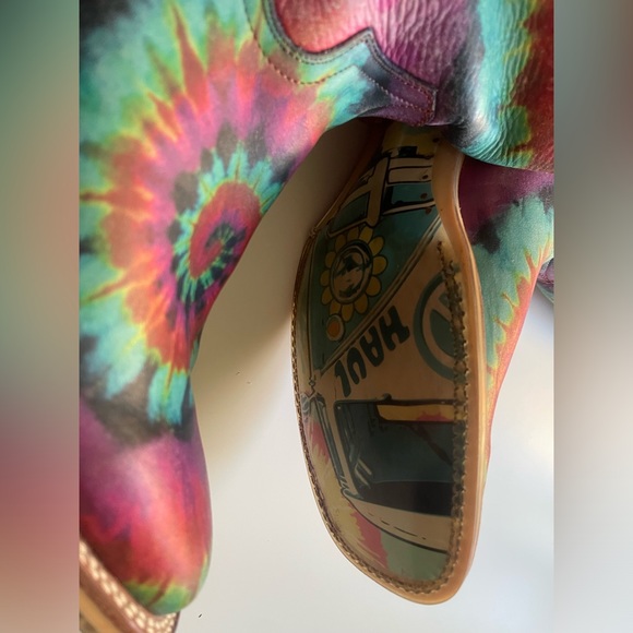 Tin Haul Shoes Tin Haulwomens Groovy With Tie Dye Camper Sole Western Bootsquare Toe Sz